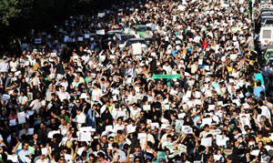 Centenas de milhares de iranianos manifestam-se no centro de Teerão
