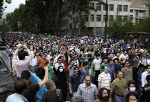 Manifestação na Rua Valiasr, Teerão, 13 de Junho