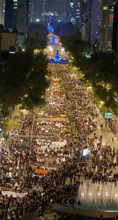 Manifestação na Cidade do México