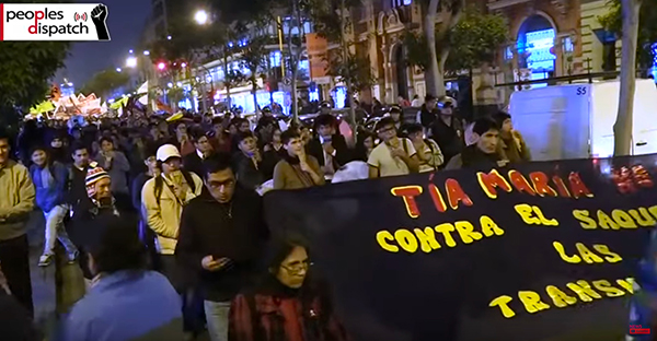 A comunidade agrícola do Vale de Tambo manifestou-se na cidade de Arequipa