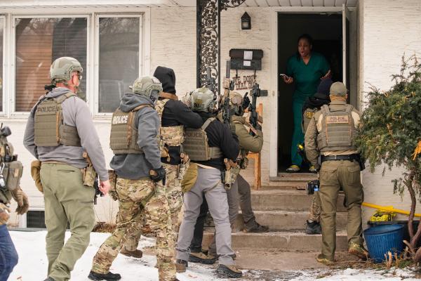 Agentes da imigração em Mineápolis, Minesota